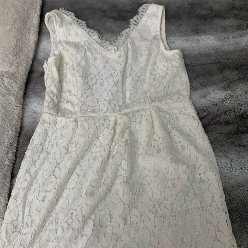 V neck lace shirt dress